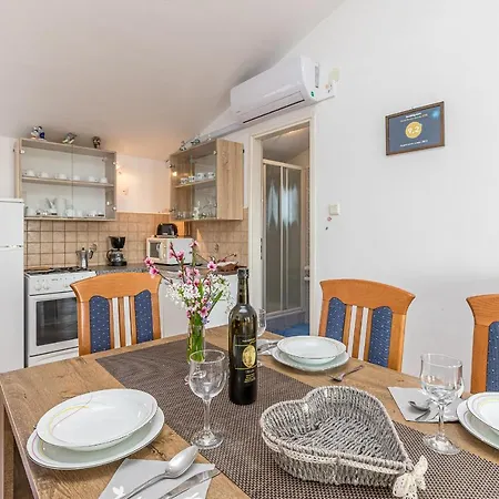 Apartment Apartments Junek Rovinj